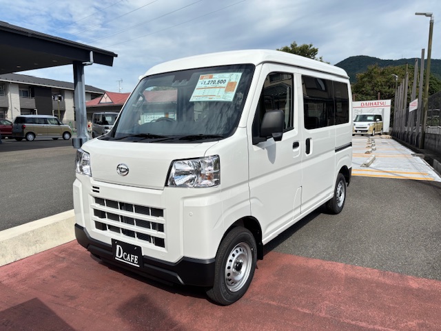 NEW 展示車『ハイゼットカーゴ』