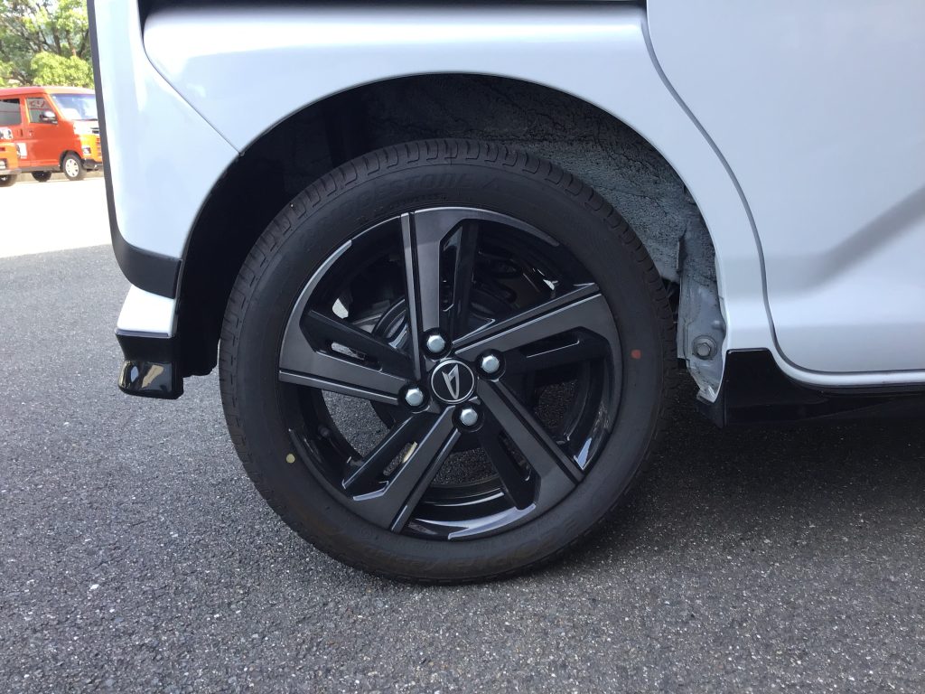 タイヤの溝🚗チェックしていますか❓
