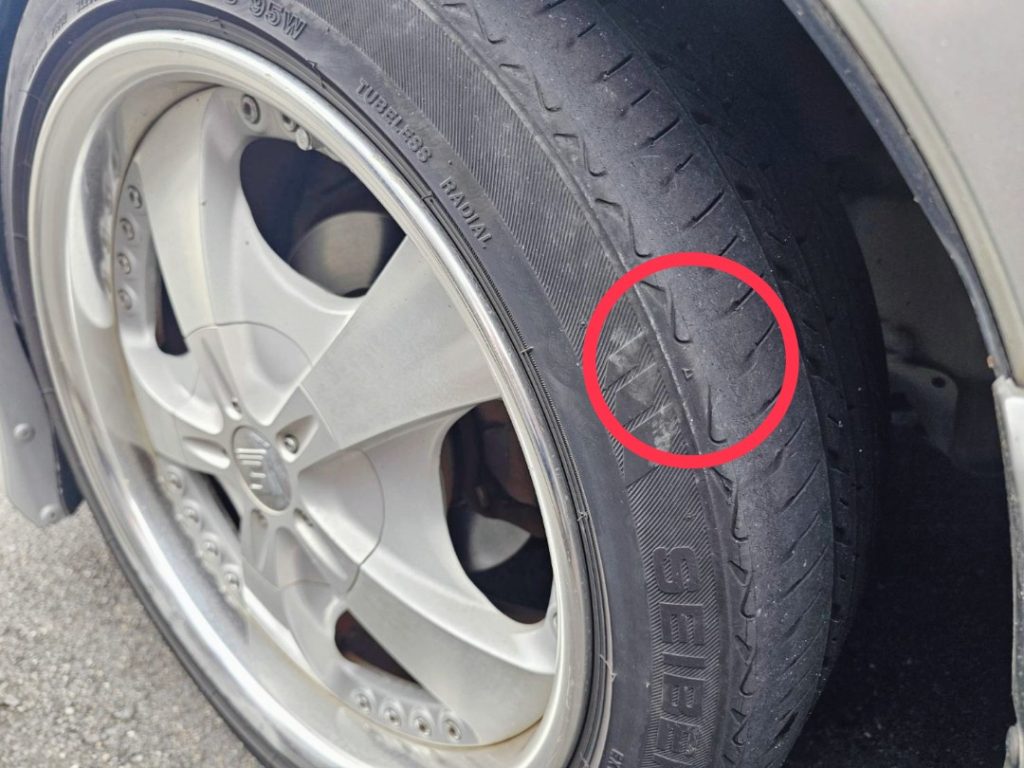 🚙タイヤの【スリップサイン】ご存じですか❓